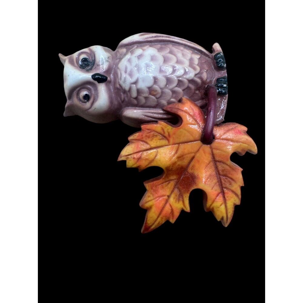 Vintage 1940s Celluloid Owl Pin Layered 3D Brooch Quirky Jewelry Autumn‎ Leaf - Picture 2 of 8